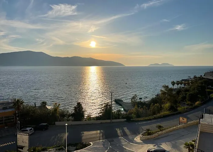 Ivi's Sea View Apartment